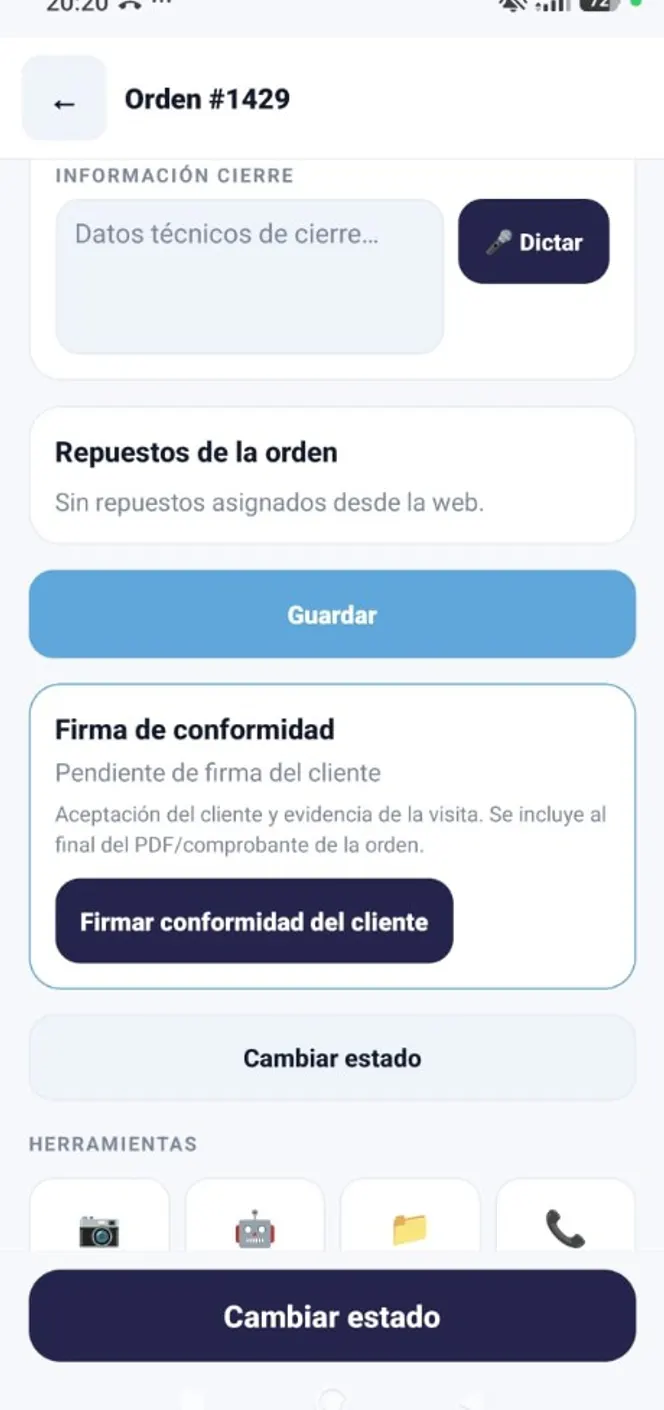 Pantalla de cierre de orden con dictado de datos técnicos y firma de conformidad del cliente en la app del técnico