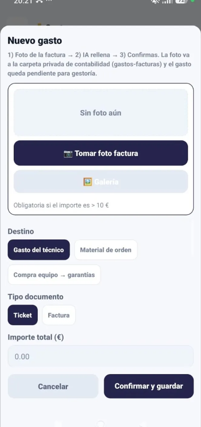 Formulario Nuevo gasto de la app del técnico: foto de factura, destino del gasto e importe con ayuda de IA